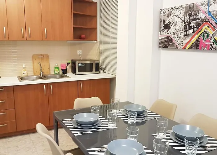 Palette Apartment Bamboo - Athens Center, 6 Bd, 3 Bath