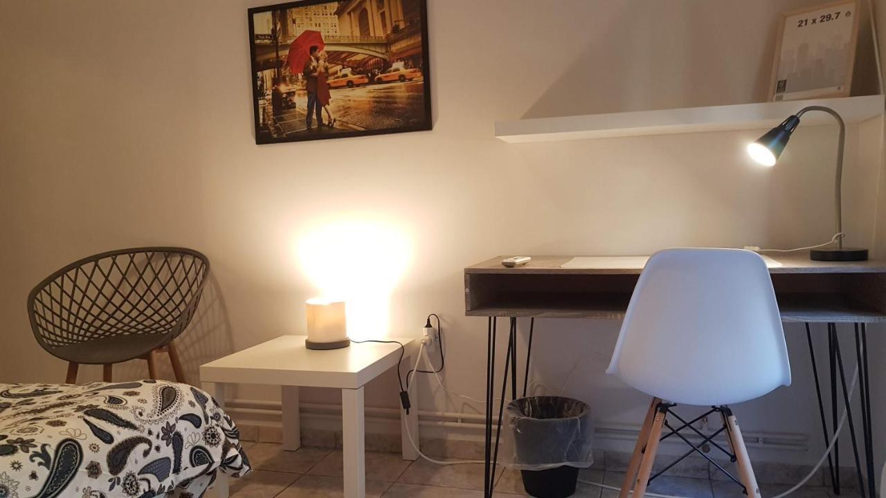 Palette Bamboo - Center, 6 Bd, 3 Bath Apartment Athens